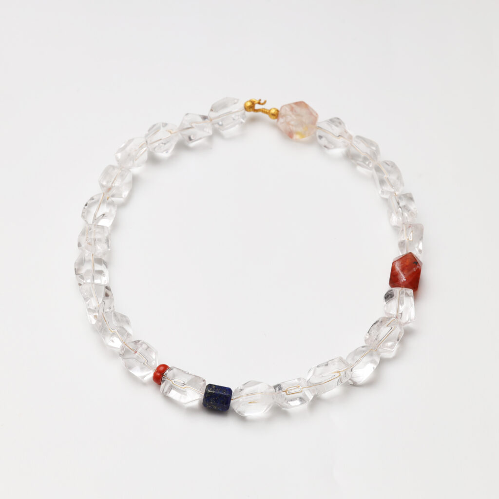 mixed-gemstone-clear-quartz-statement-necklace