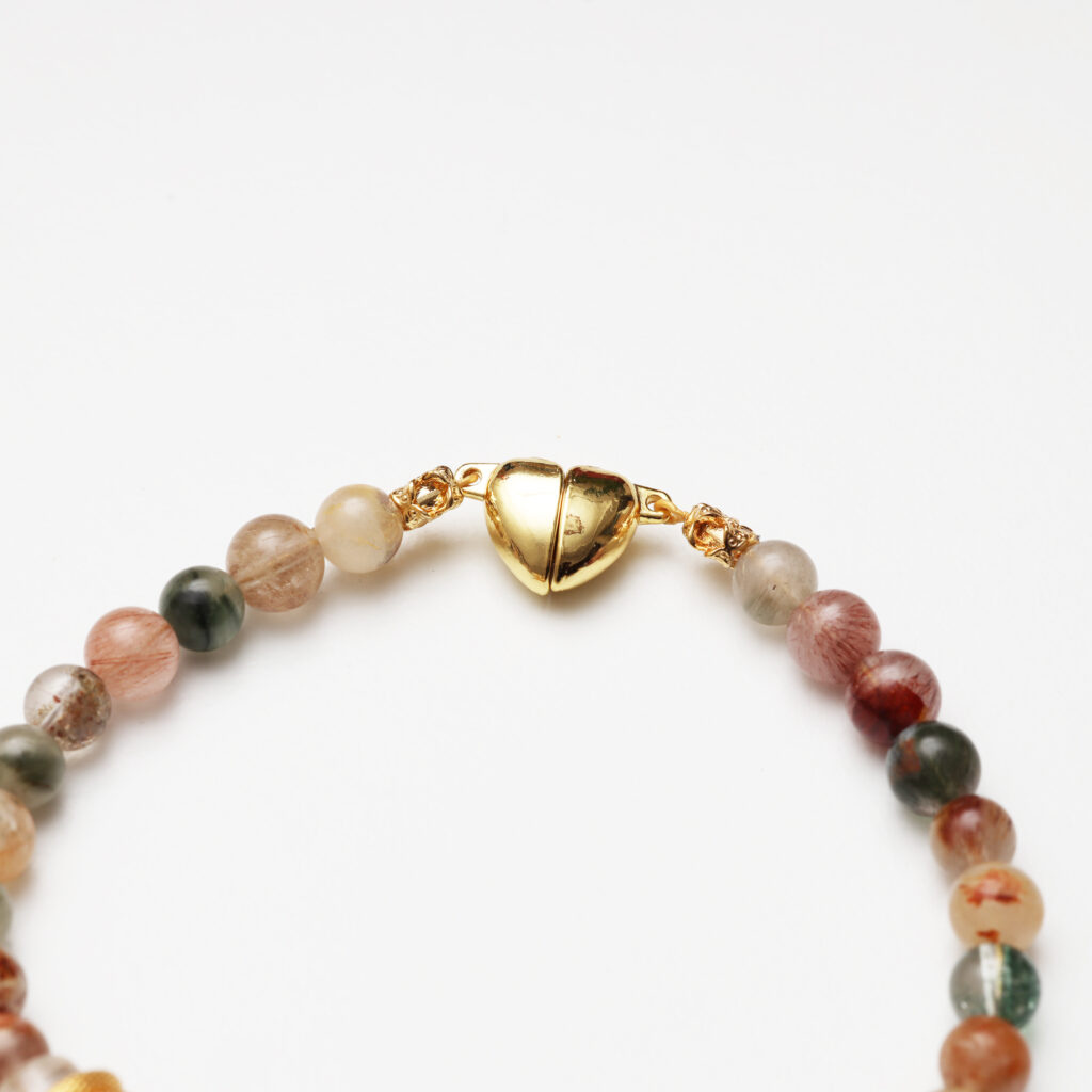 rutilated-quartz-bracelet-magnetic-clasp-detail